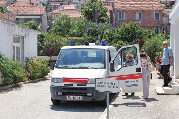 Zavodi za hitnu medicinu u Primorsko-goranskoj i Dubrovačko-neretvanskoj županiji dobili dozvole za početak rada