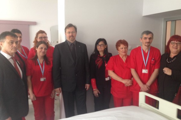 Vinkovačka bolnica dobila Centar za hitnu medicinu, a Gunja obnovljenu ambulantu