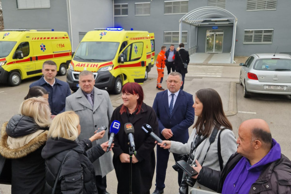 Vukovarsko-srijemska županija ojačala hitnu medicinsku službu s tri nova vozila