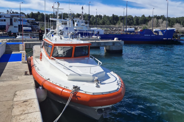 U Šibeniku puštena prva od šest brzih brodica hitne pomorske medicinske službe 