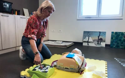 Svjetski dan oživljavanja: AVD uređaj dobile podružnice Veteranskog centra u Sinju i Šibeniku