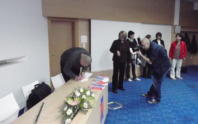 U KARLOVCU PREDSTAVLJEN PRIRUČNIK TEMELJNI HITNI MEDICINSKI POSTUPCI
